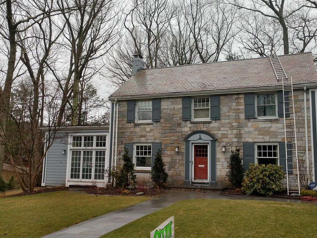 Roof Cleaning in Milton, MA